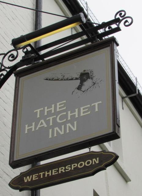 The Hatchet Inn Wetherspoon Newbury  Bagian luar foto